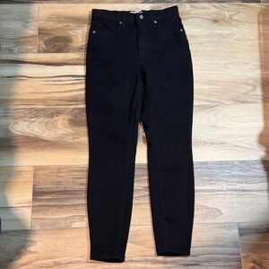 Everlane Women’s Black Skinny Jeans – Size 30 - Gently Used